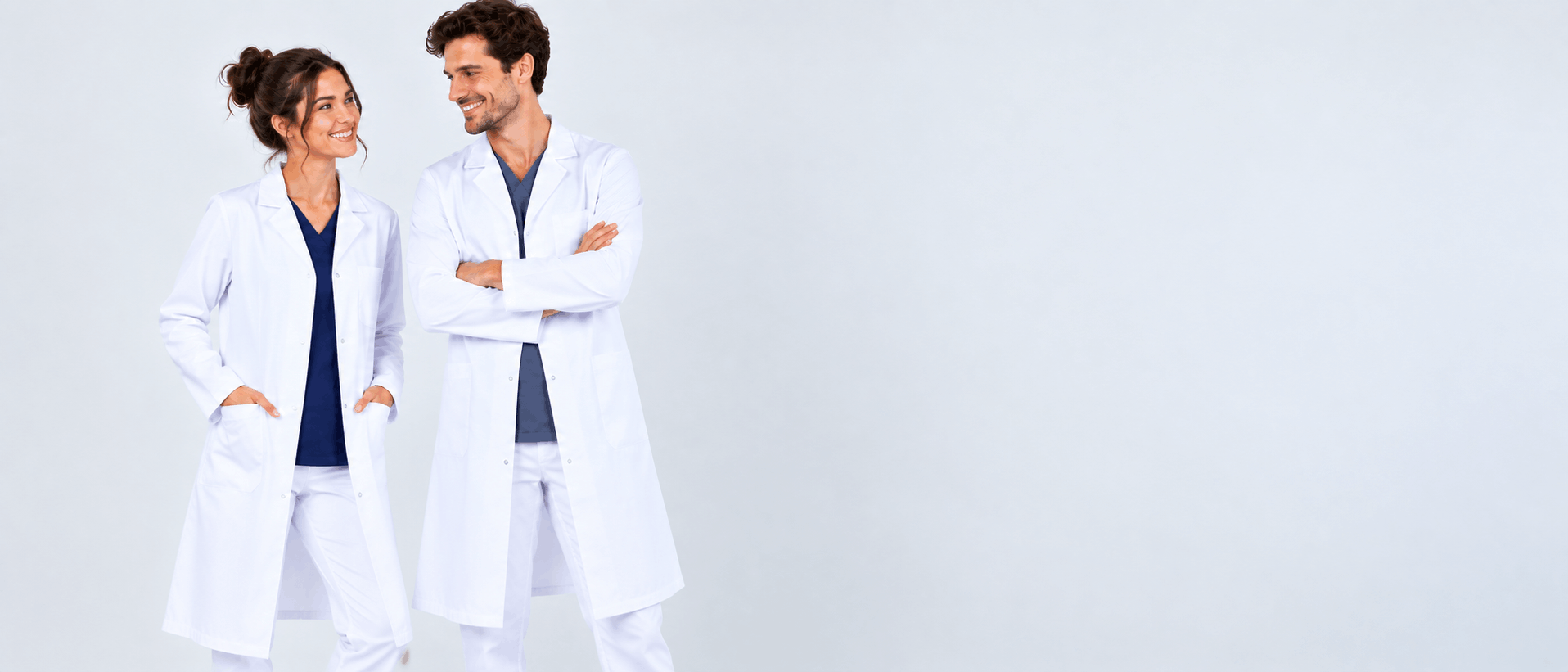 Extra lange Laborkittel für Labor, Praxis und medizinische Einrichtungen