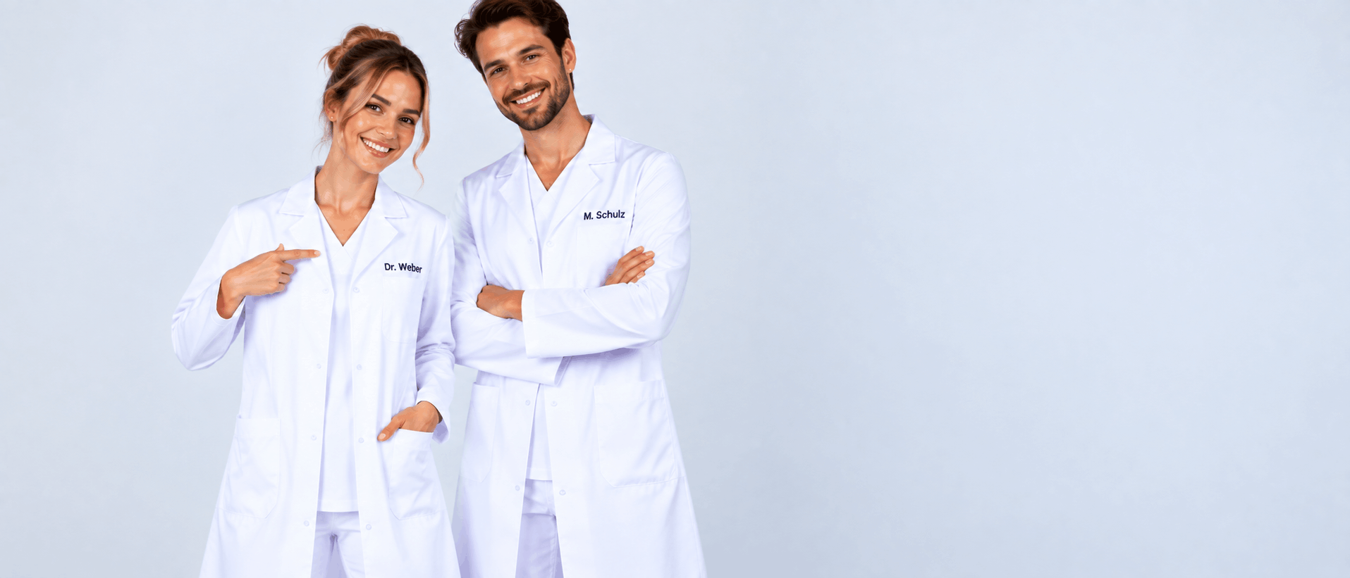 Laborkittel mit Namen und individueller Personalisierung für Praxis, Labor und medizinische Einrichtungen